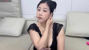 FF-Yuwei Stripchat Live